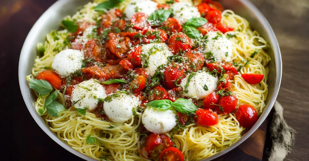 Caprese Pasta with Cherry Tomatoes