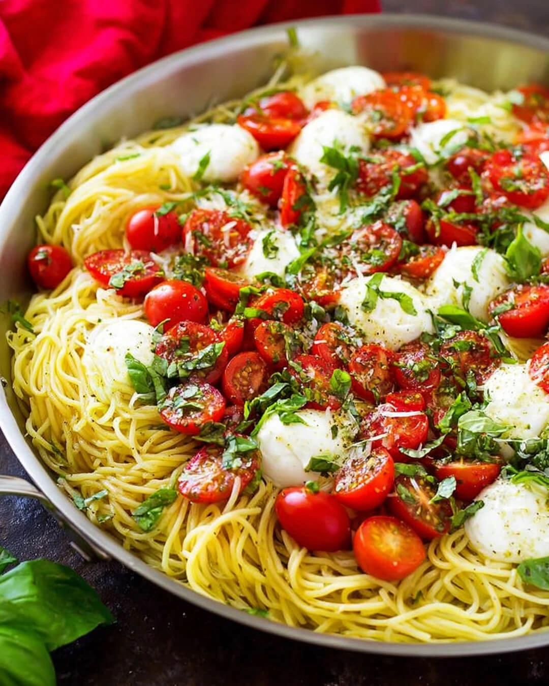 Caprese Pasta with Cherry Tomatoes How to Make Caprese Pasta with Cherry Tomatoes