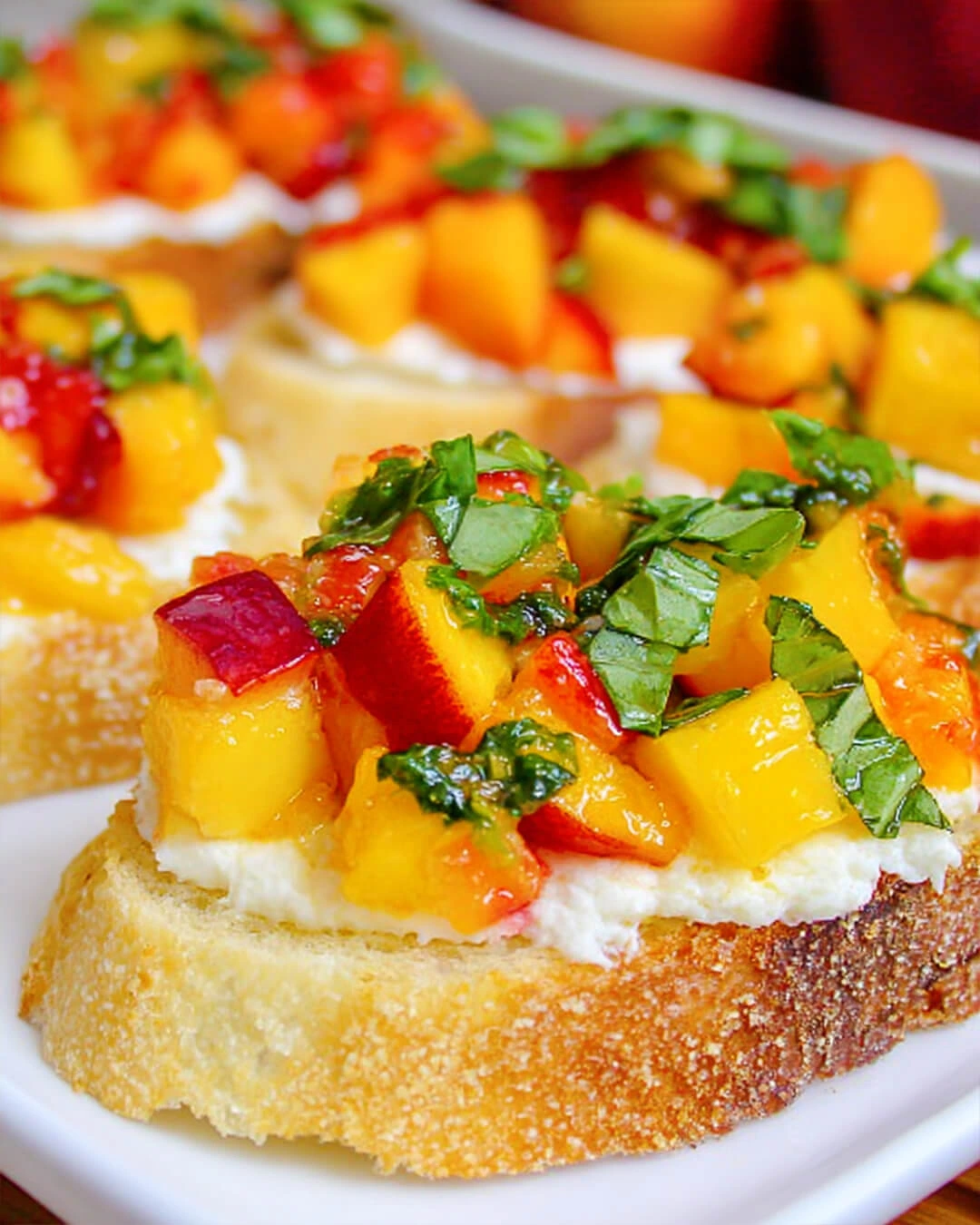 How to Make Peach Bruschetta