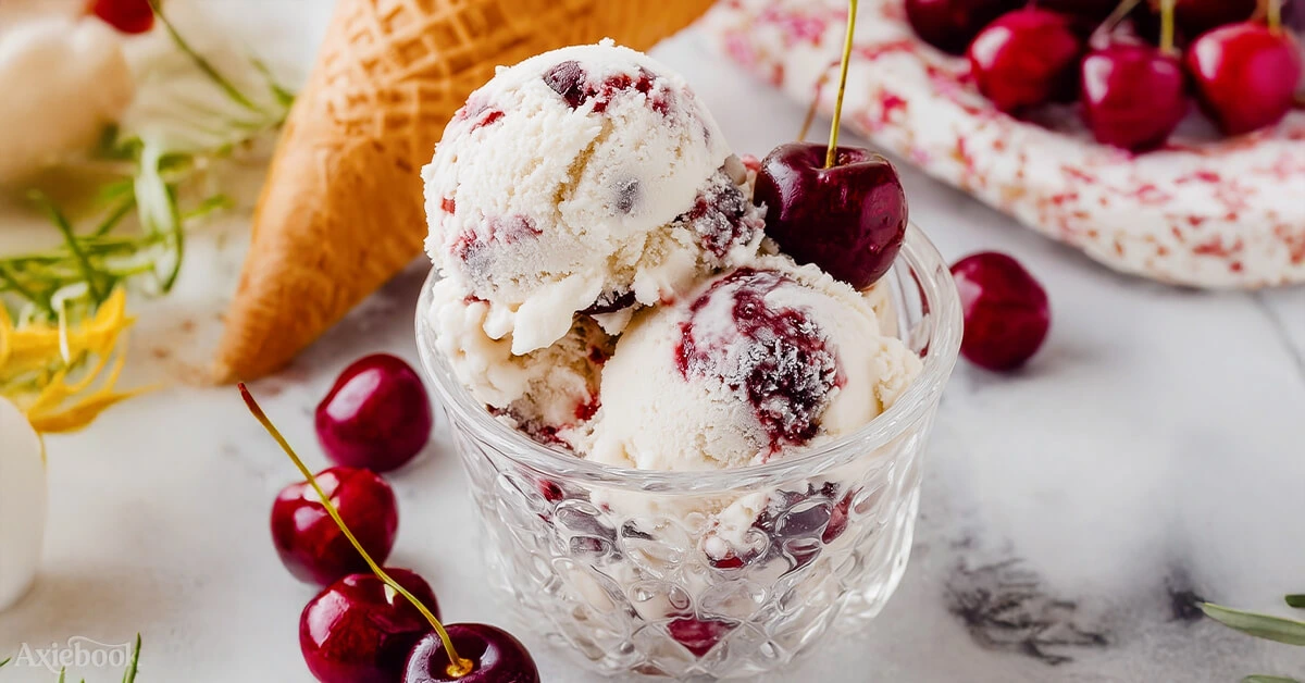 Creamy Vanilla Cherry Ice Cream