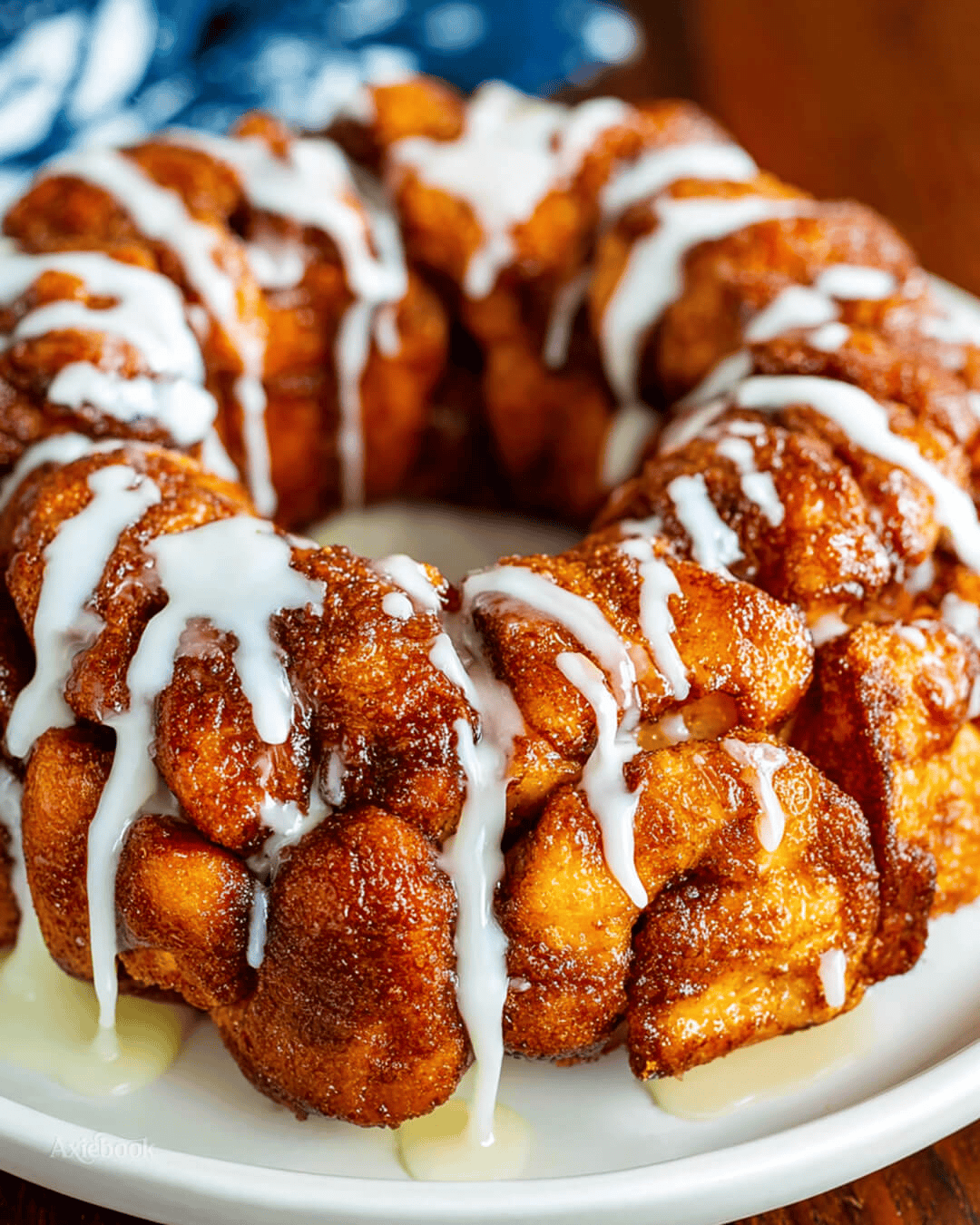 Here is why this Cinnamon Roll Monkey Bread is a family favorite