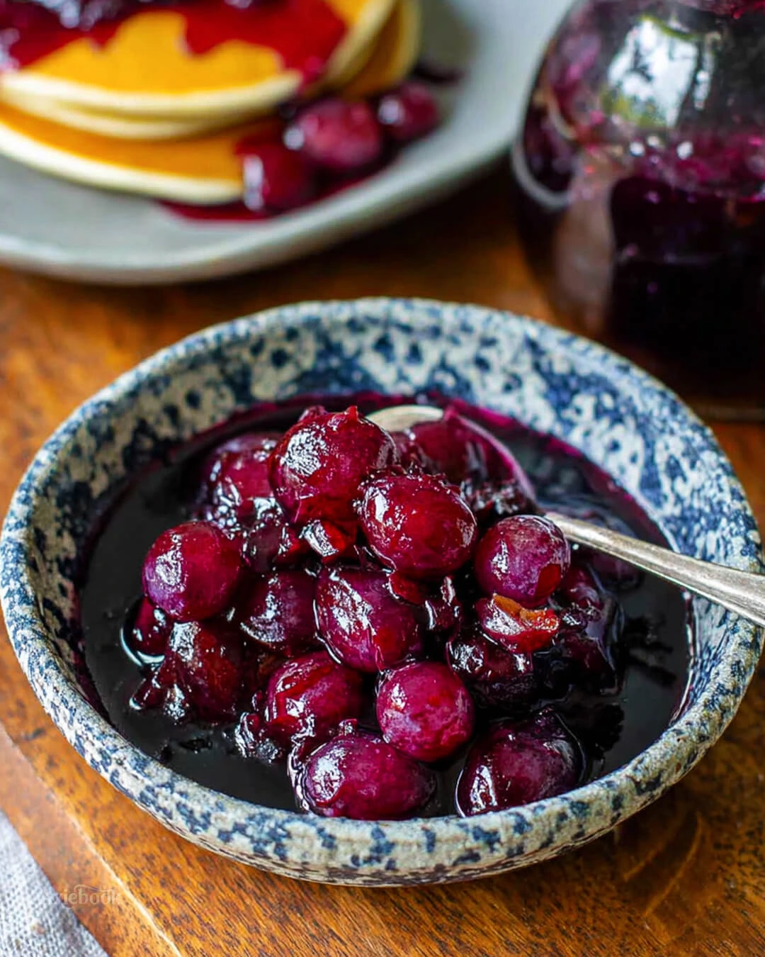 My Ingredients for This Spiced Grape Compote