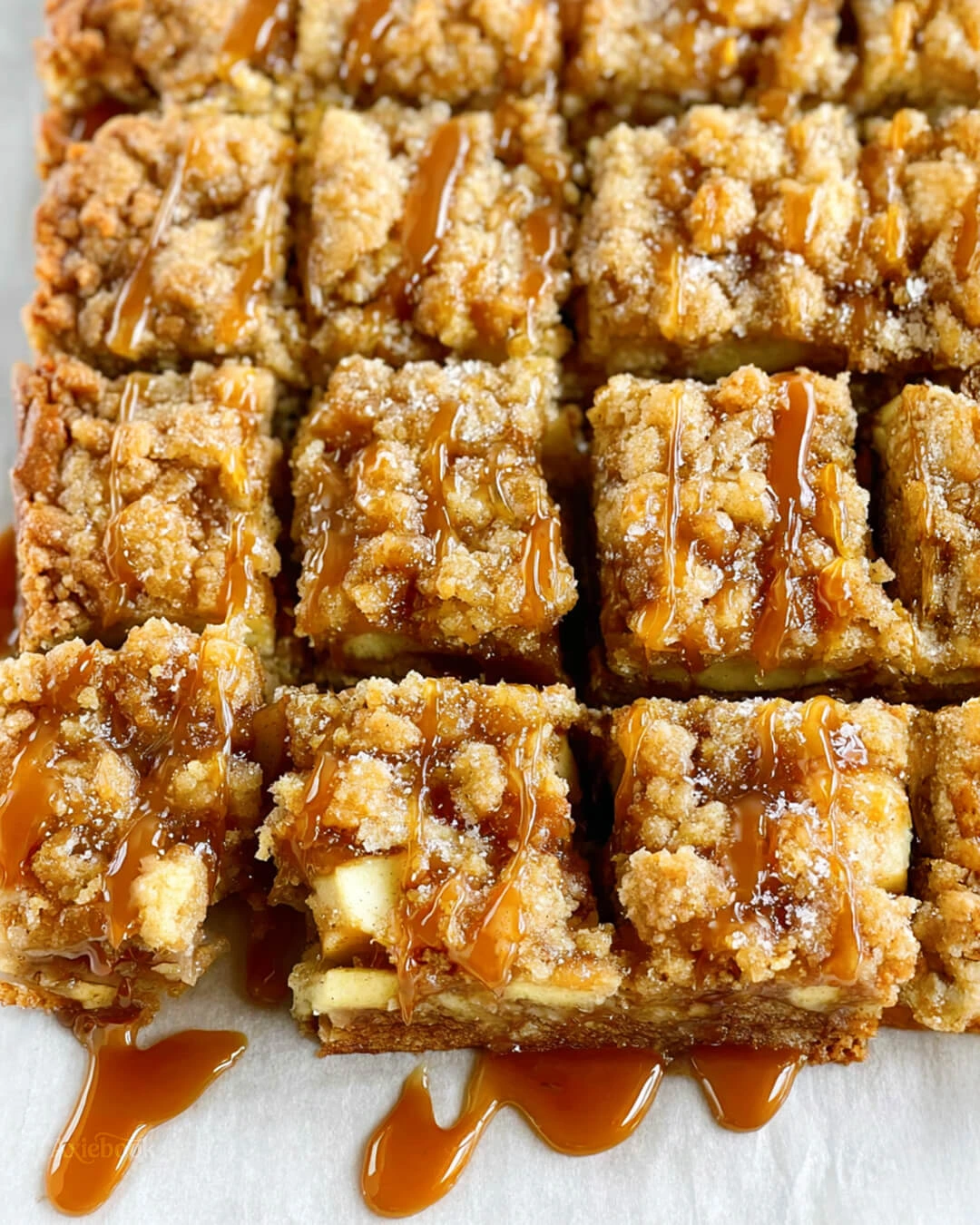 My Method for Caramel Drizzle Apple Pie Bars