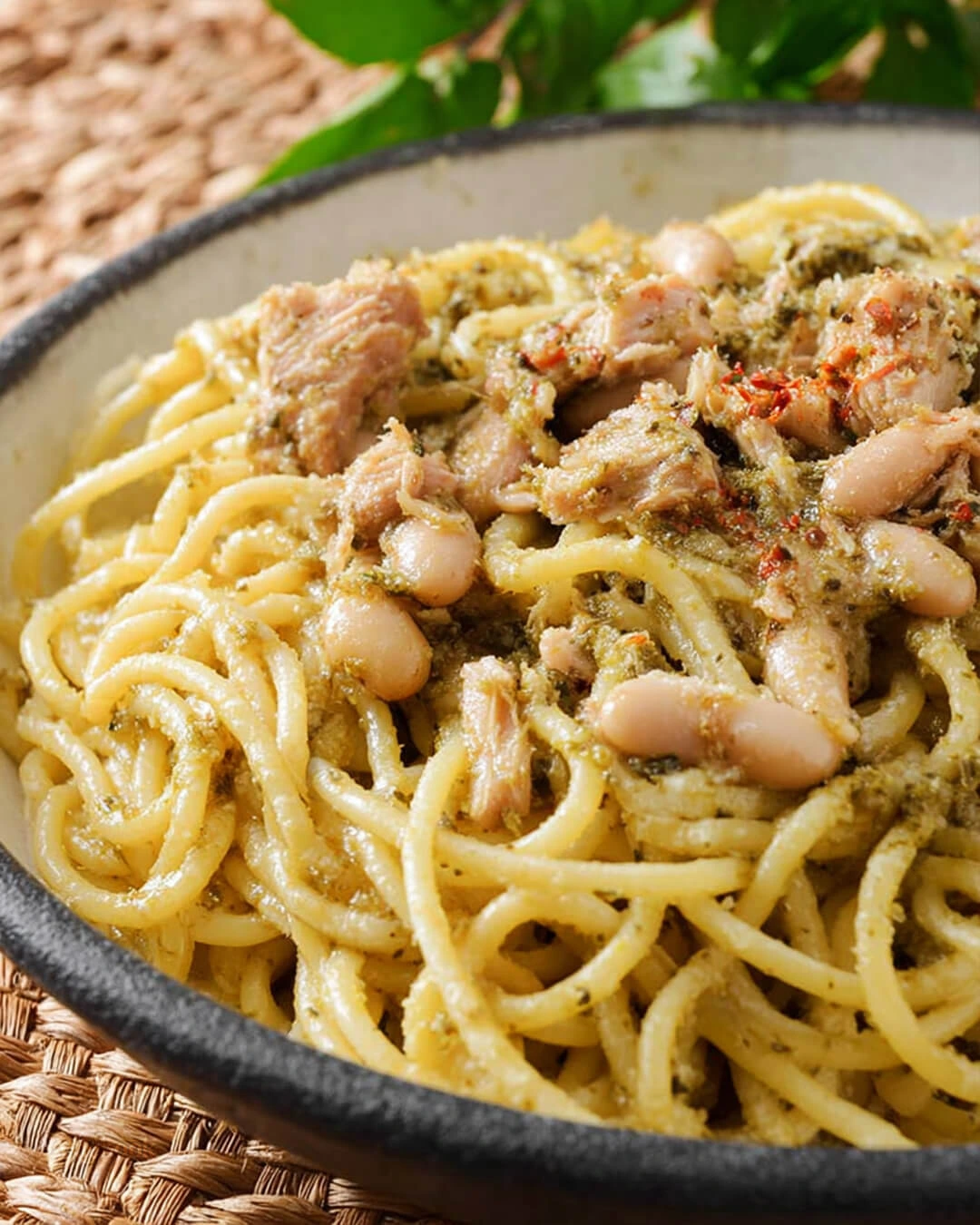 How I Make This Spaghetti with Tuna and White Beans