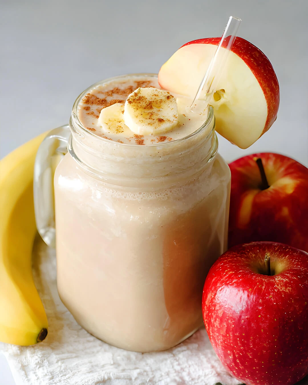 My kitchen secrets for getting this Creamy Apple Banana Smoothie just right