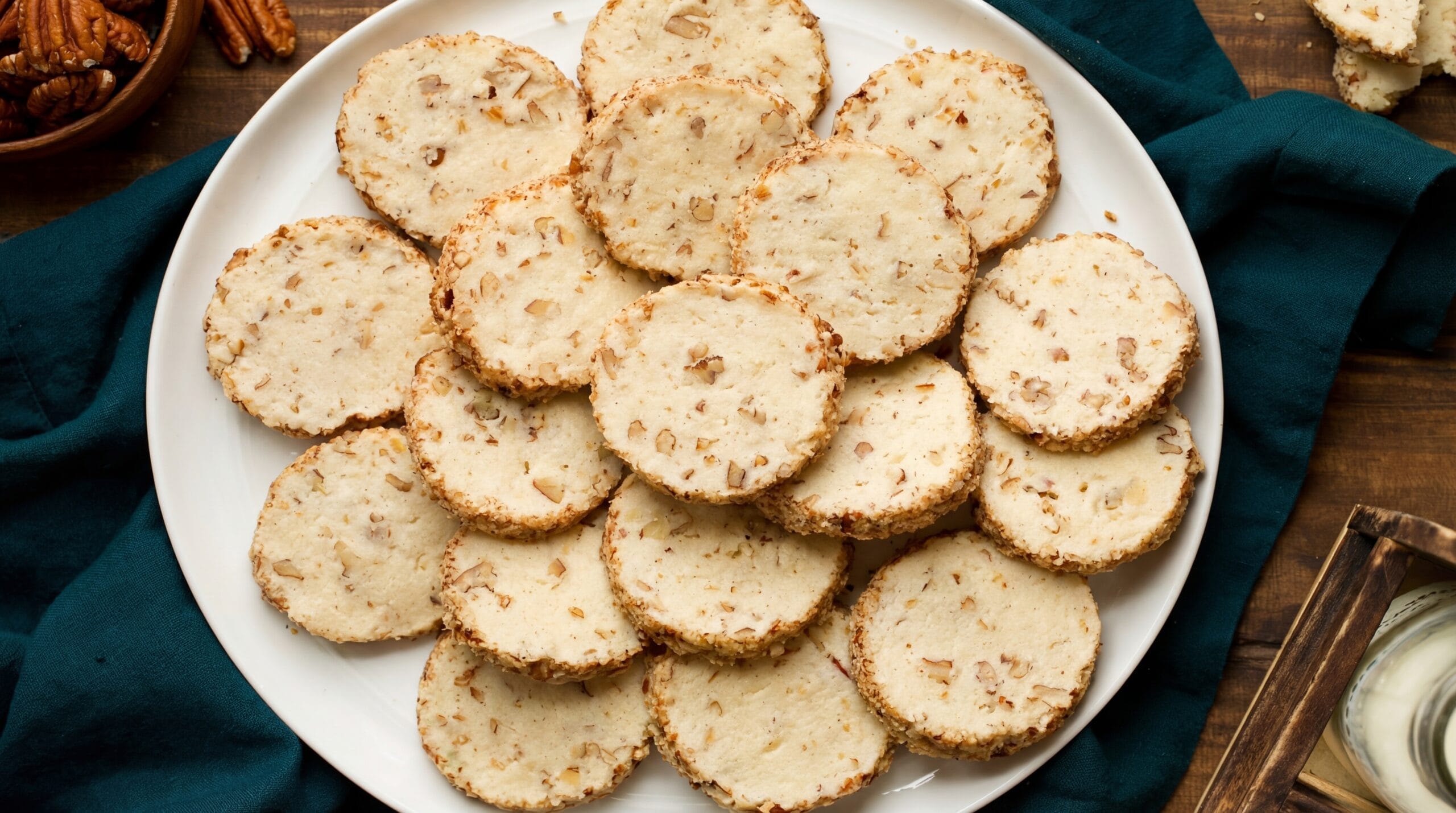 Cream Cheese Pecan Cookies Recipe - Featured Image