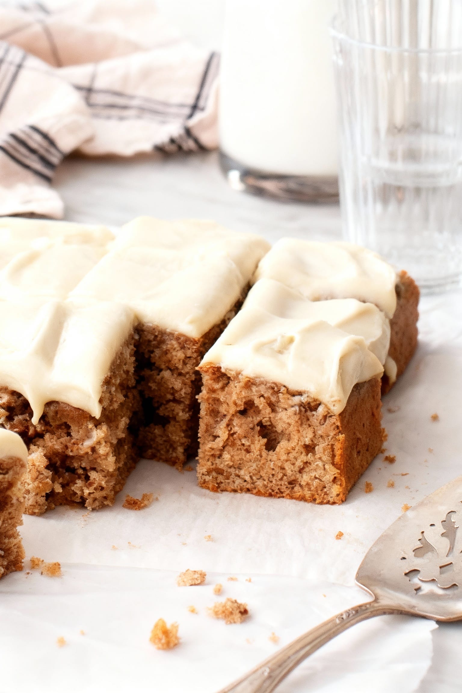 Cozy Easy Applesauce Cake Everything-you-need-for-the-perfect-Easy-Applesauce-Cake