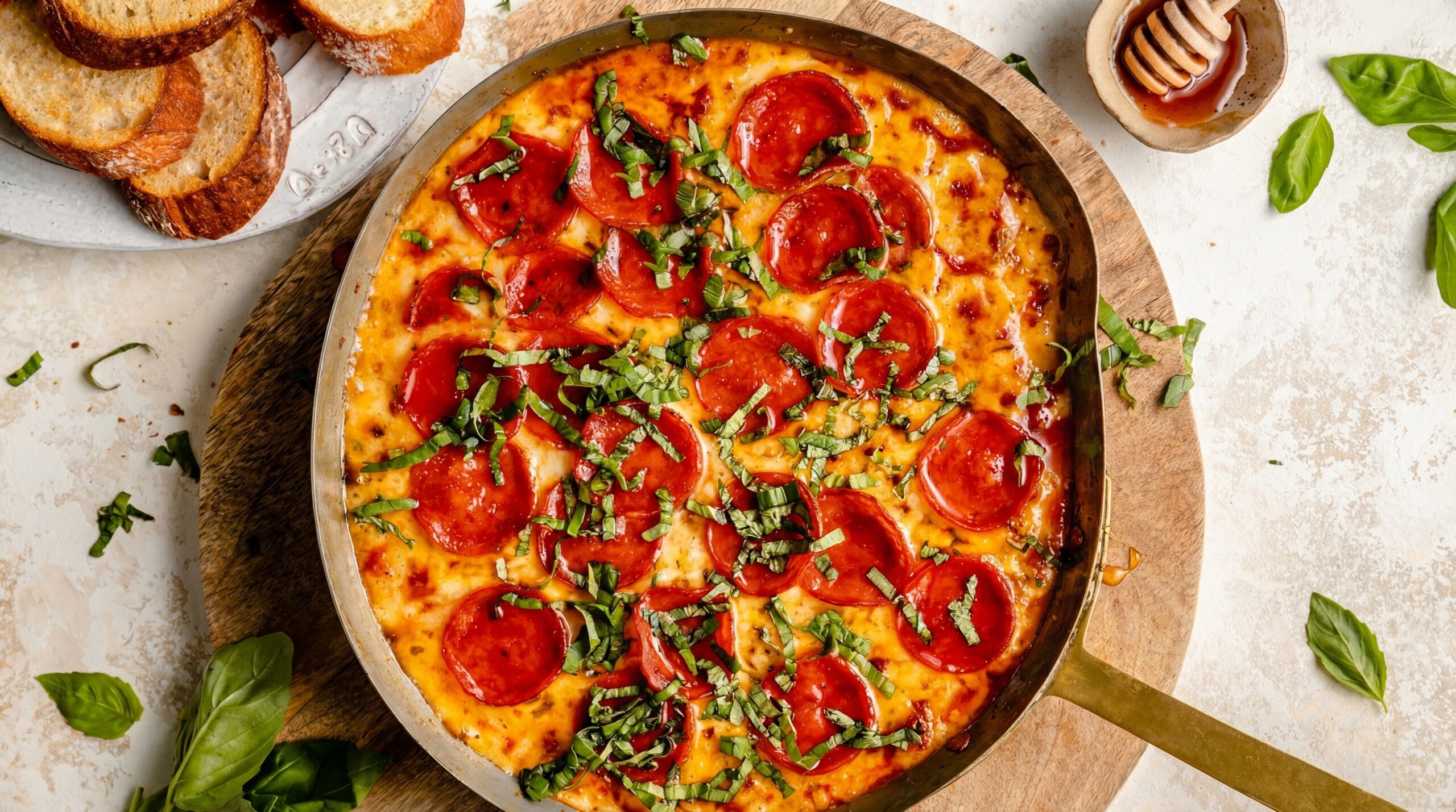 Ultimate hot pepperoni pizza dip Recipe hot pepperoni pizza dip Recipe - Featured Image