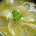 Low-Fat Roasted Onion Garlic Soup